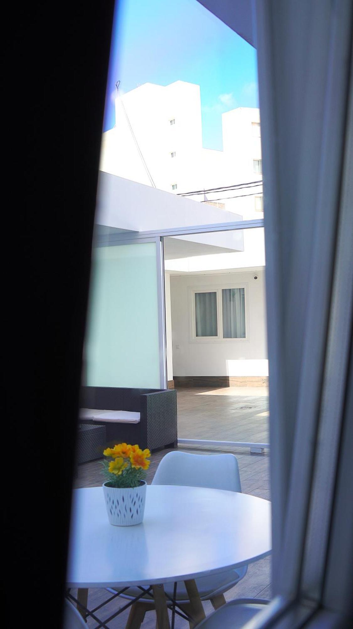El Patio Hostal Alicante Exterior photo